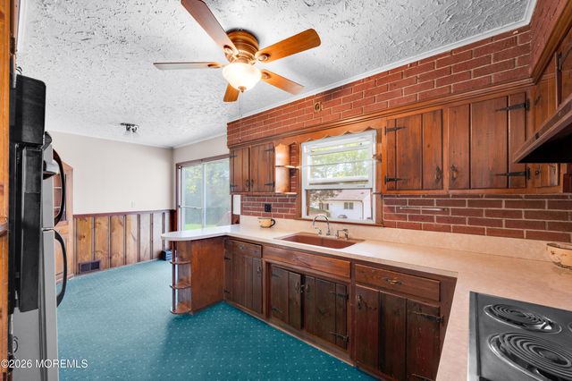 75 Narrumson Road, Manasquan, NJ 08736