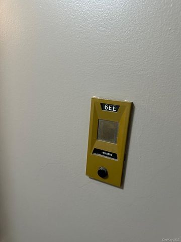 700 Shore Road 6EE, Long Beach, NY 11561