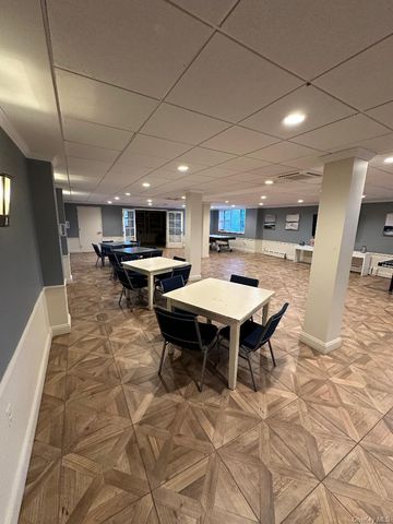 700 Shore Road 6EE, Long Beach, NY 11561