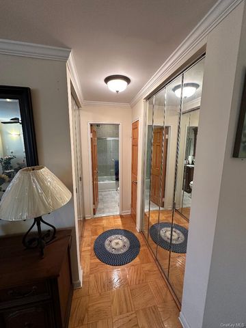 700 Shore Road 6EE, Long Beach, NY 11561