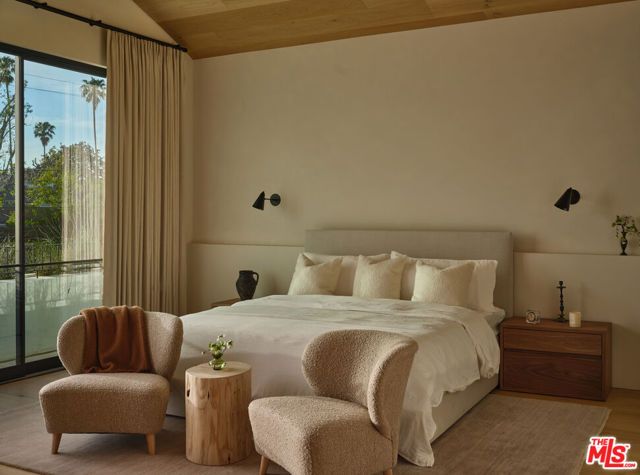 4115 Ventura Canyon Avenue, Sherman Oaks, CA 91423