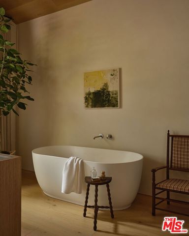 4115 Ventura Canyon Avenue, Sherman Oaks, CA 91423