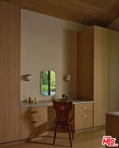 4115 Ventura Canyon Avenue, Sherman Oaks, CA 91423