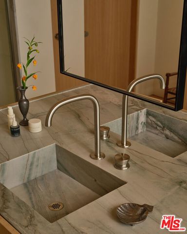 4115 Ventura Canyon Avenue, Sherman Oaks, CA 91423