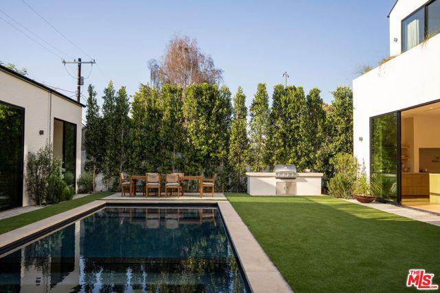 4115 Ventura Canyon Avenue, Sherman Oaks, CA 91423