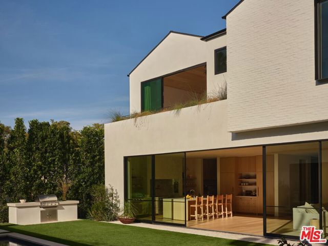 4115 Ventura Canyon Avenue, Sherman Oaks, CA 91423