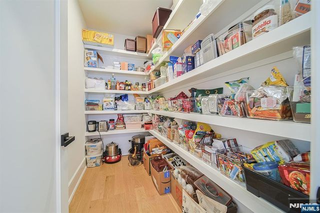 144 Village Circle, Paramus, NJ 07652