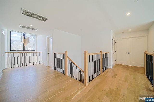 144 Village Circle, Paramus, NJ 07652
