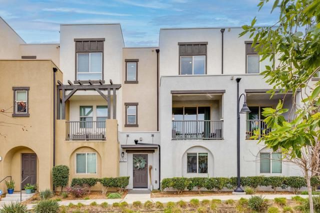 2227 Solara Lane, Vista, CA 92081