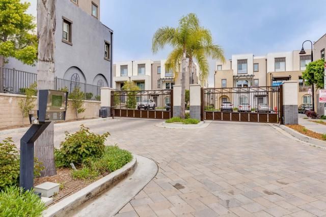 2227 Solara Lane, Vista, CA 92081