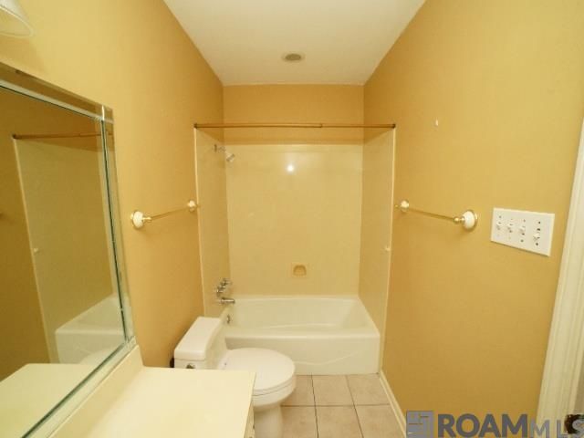 1570 Heartwood Dr, Baton Rouge, LA 70816