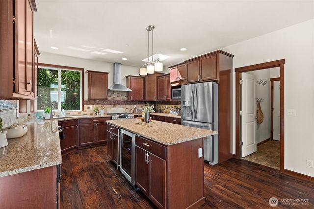 6524 Woodhill Drive NW, Gig Harbor, WA 98332
