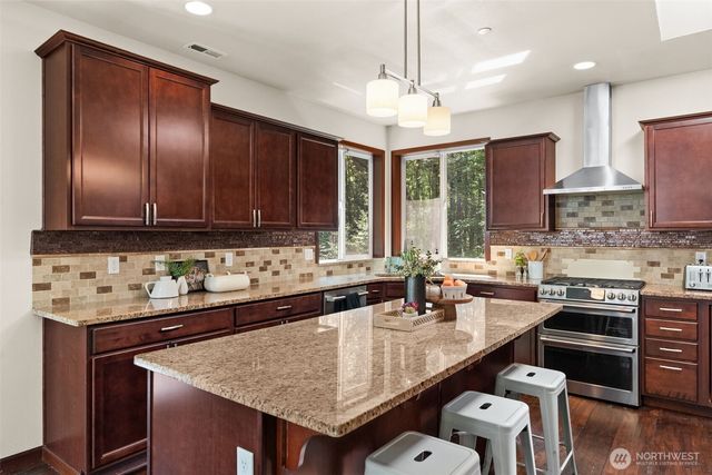 6524 Woodhill Drive NW, Gig Harbor, WA 98332