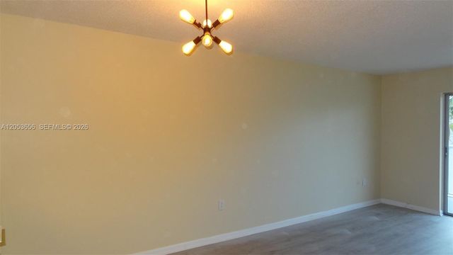 3527 NE 168th St 407, North Miami Beach, FL 33160
