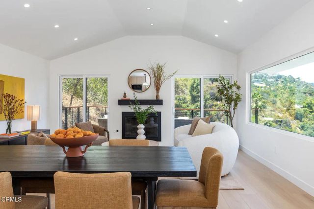 981 Glen Oaks Boulevard, Pasadena, CA 91105