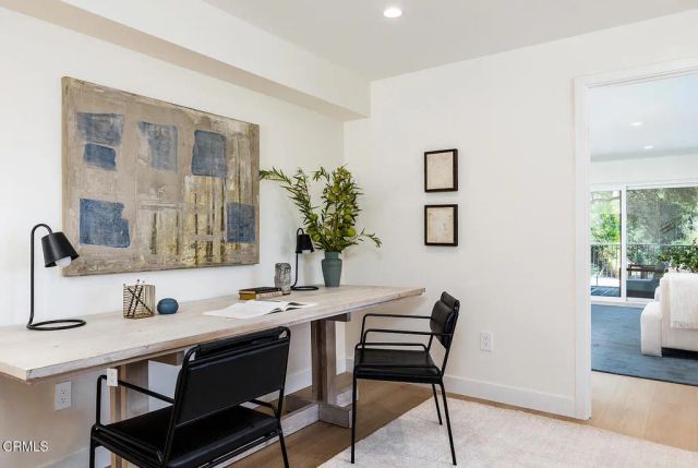 981 Glen Oaks Boulevard, Pasadena, CA 91105