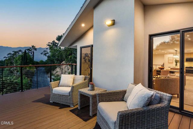 981 Glen Oaks Boulevard, Pasadena, CA 91105