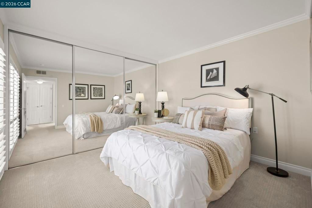 Image 24 of property listing at 1209 Oakmont Dr #6 6, Walnut Creek, CA 94595