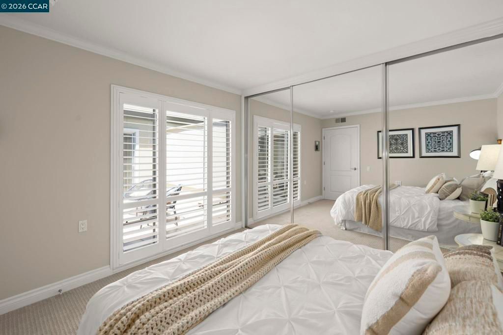 Image 25 of property listing at 1209 Oakmont Dr #6 6, Walnut Creek, CA 94595