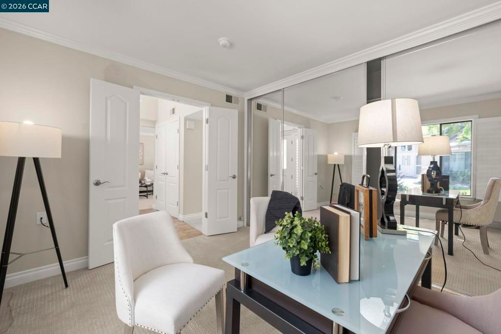 Image 28 of property listing at 1209 Oakmont Dr #6 6, Walnut Creek, CA 94595