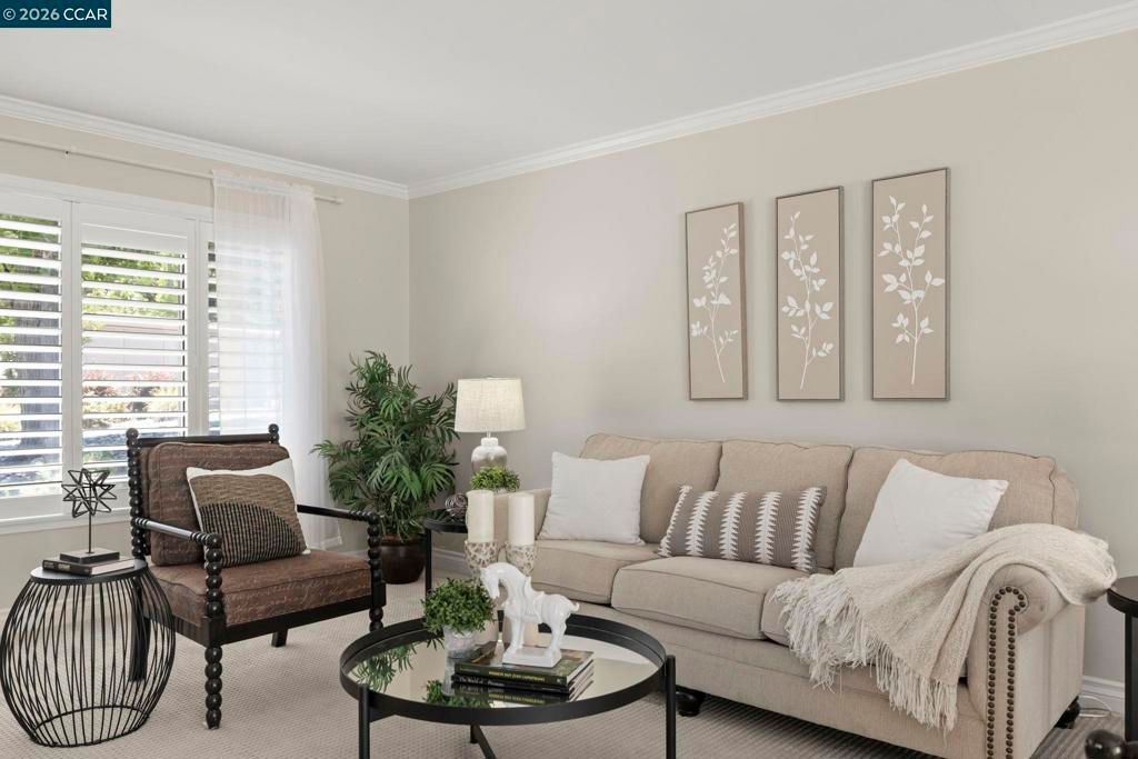 Image 9 of property listing at 1209 Oakmont Dr #6 6, Walnut Creek, CA 94595