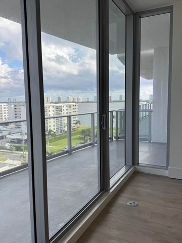 220 Lake Shore Drive 813, Lake Park, FL 33403