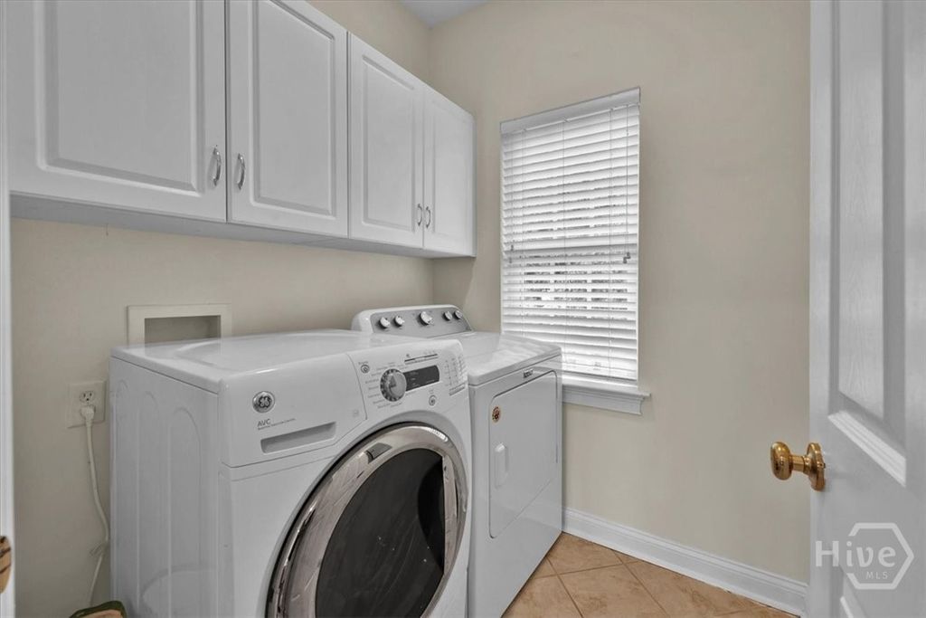 Image 17 of property listing at 187 Sterling Woods Drive, Richmond Hill, GA 31324