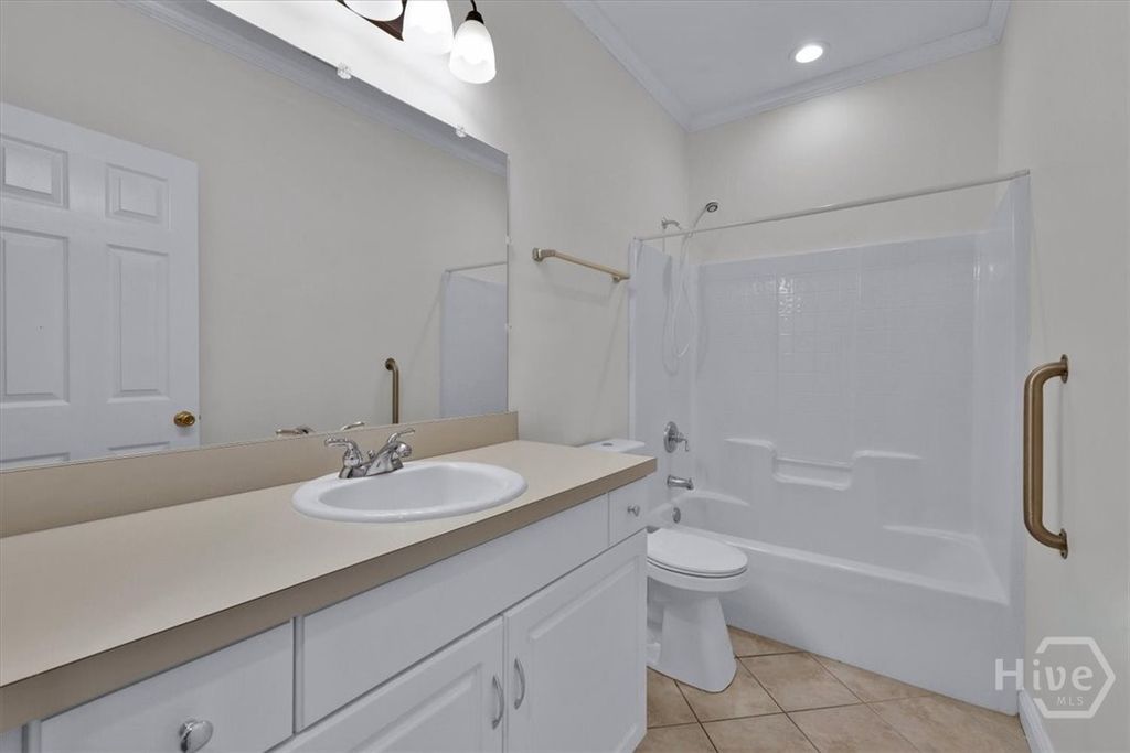 Image 28 of property listing at 187 Sterling Woods Drive, Richmond Hill, GA 31324