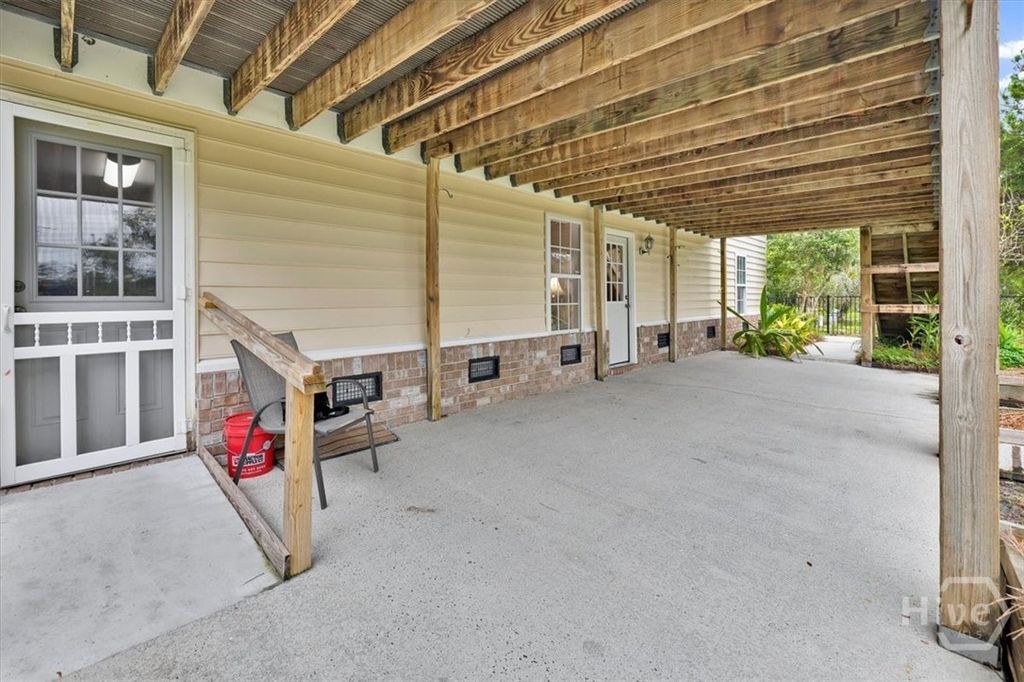 Image 36 of property listing at 187 Sterling Woods Drive, Richmond Hill, GA 31324