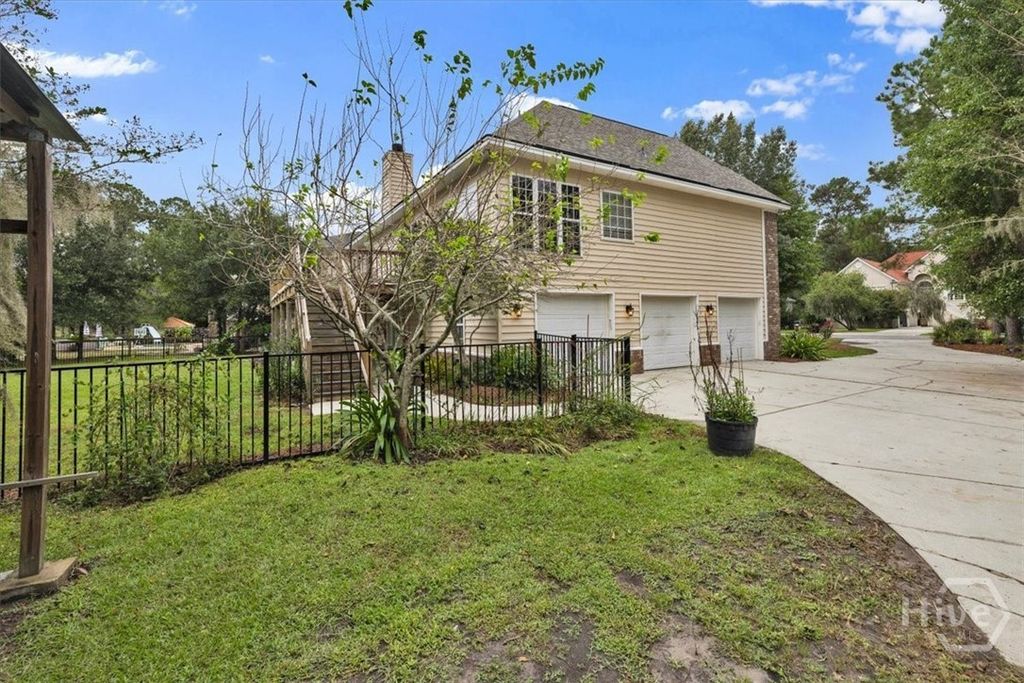 Image 40 of property listing at 187 Sterling Woods Drive, Richmond Hill, GA 31324