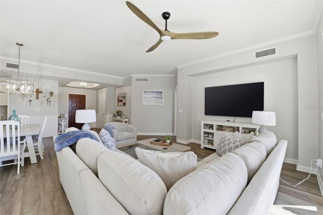 521 MANDALAY AVENUE 307, Clearwater Beach, FL 33767