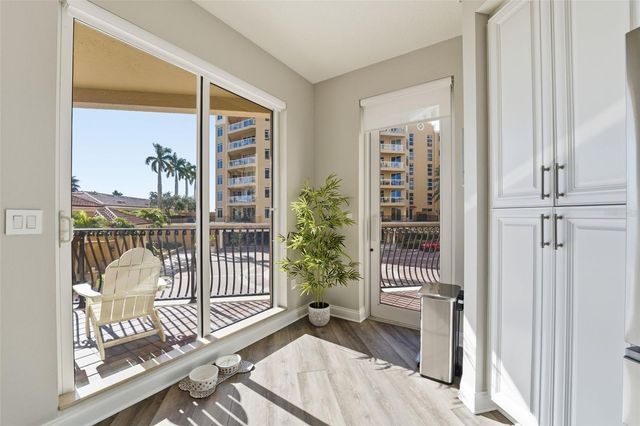 521 MANDALAY AVENUE 307, Clearwater Beach, FL 33767