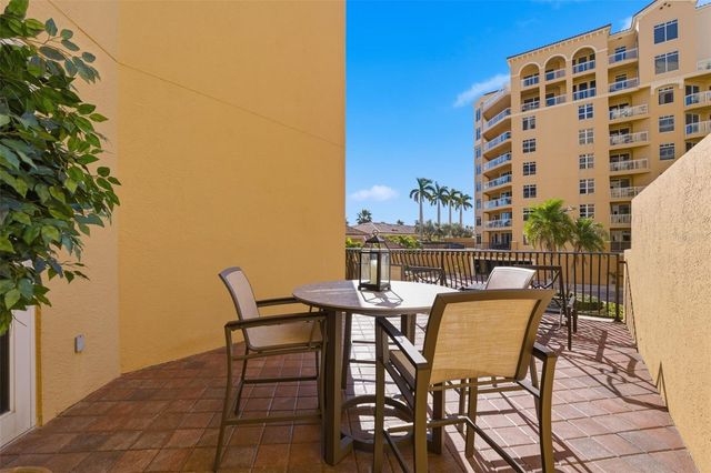521 MANDALAY AVENUE 307, Clearwater Beach, FL 33767