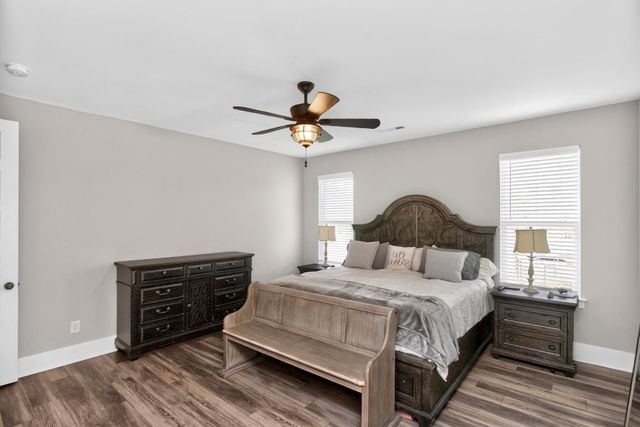 869 Plowson Rd, Mount Juliet, TN 37122