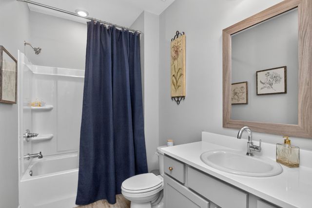 869 Plowson Rd, Mount Juliet, TN 37122