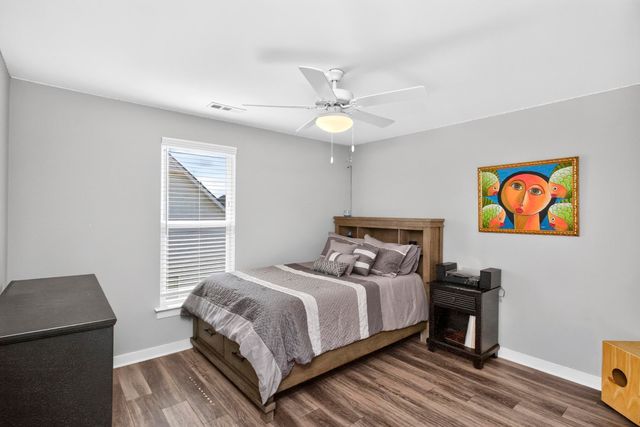 869 Plowson Rd, Mount Juliet, TN 37122