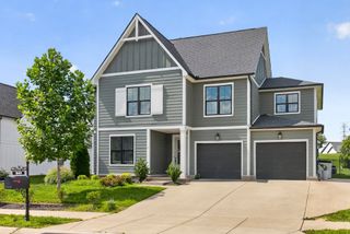 869 Plowson Rd, Mount Juliet, TN 37122