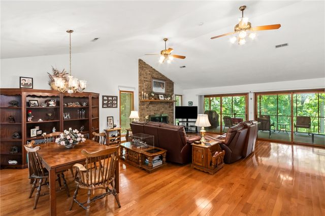 202 Plantation Point, Anderson, SC 29625