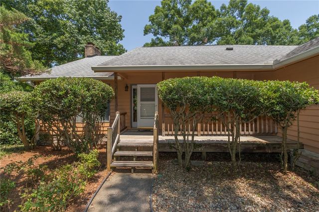 202 Plantation Point, Anderson, SC 29625