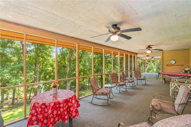 202 Plantation Point, Anderson, SC 29625