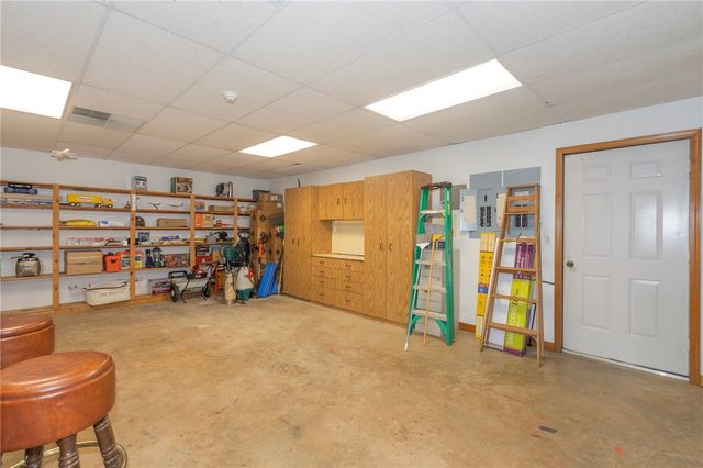 202 Plantation Point, Anderson, SC 29625