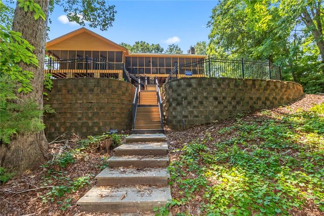 202 Plantation Point, Anderson, SC 29625