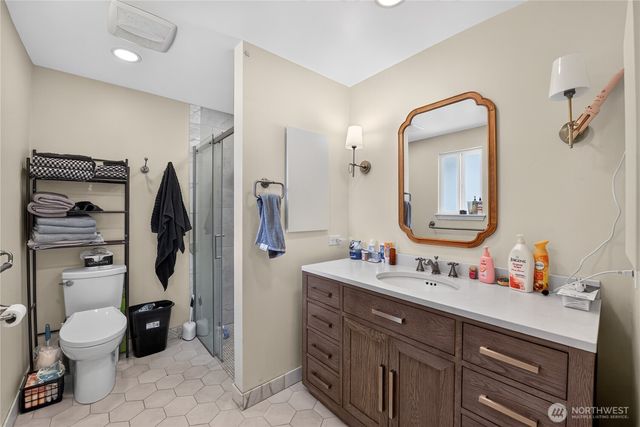 4722 Edgeworth Drive SE, Olympia, WA 98501