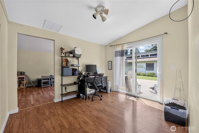 4722 Edgeworth Drive SE, Olympia, WA 98501