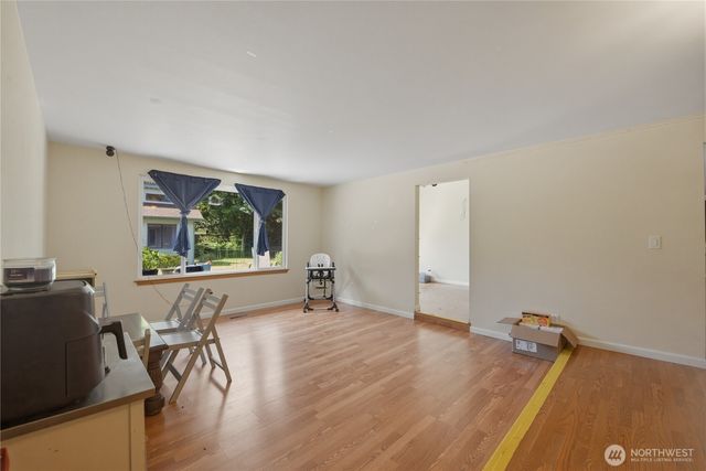 4722 Edgeworth Drive SE, Olympia, WA 98501