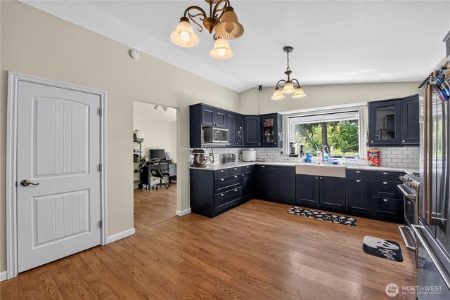 4722 Edgeworth Drive SE, Olympia, WA 98501