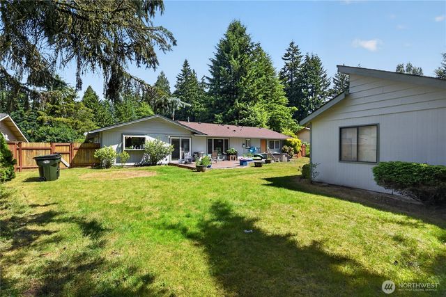 4722 Edgeworth Drive SE, Olympia, WA 98501