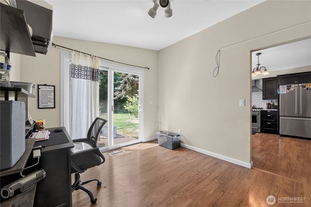 4722 Edgeworth Drive SE, Olympia, WA 98501