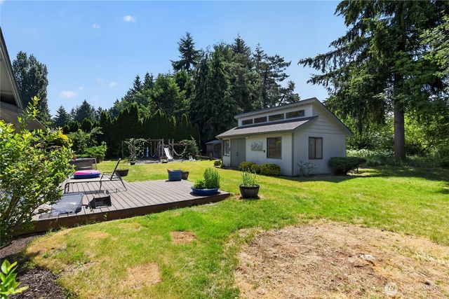 4722 Edgeworth Drive SE, Olympia, WA 98501