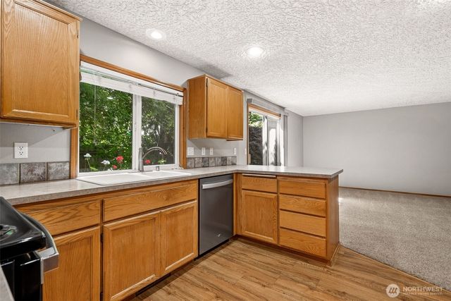 11412 NW 7th Court, Vancouver, WA 98685